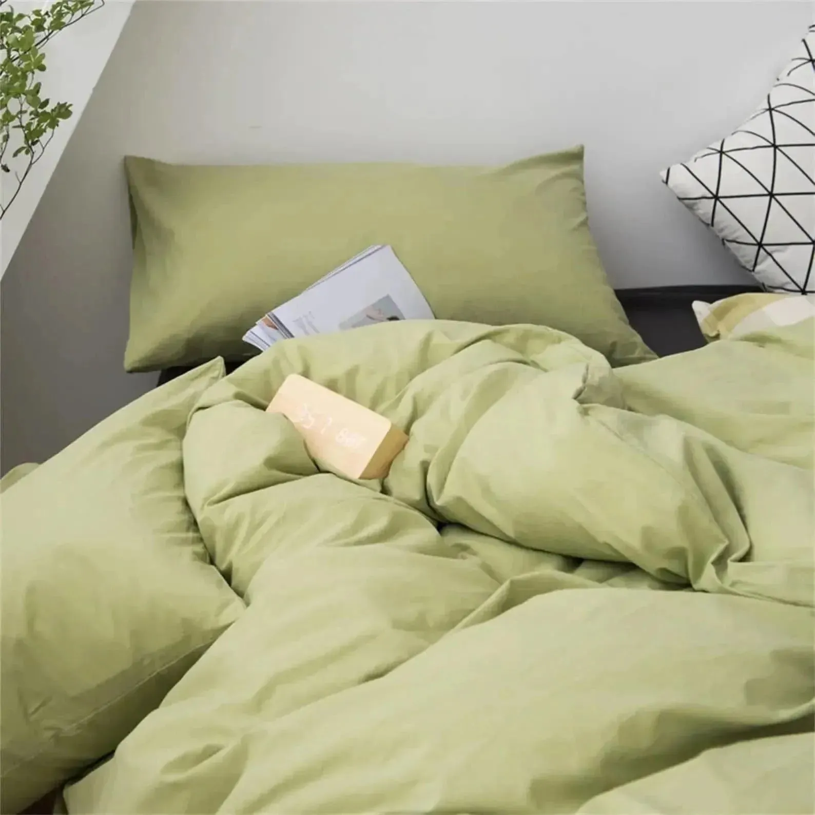 100% Cotton Duvet Cover Set - Parrot Green