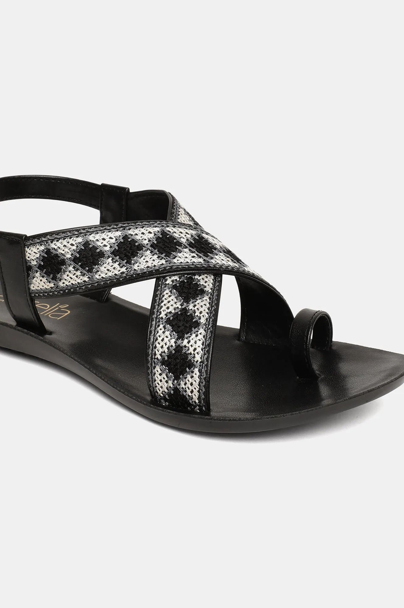 Aurelia Embroidered Almond Toe Flat-Zlaurel