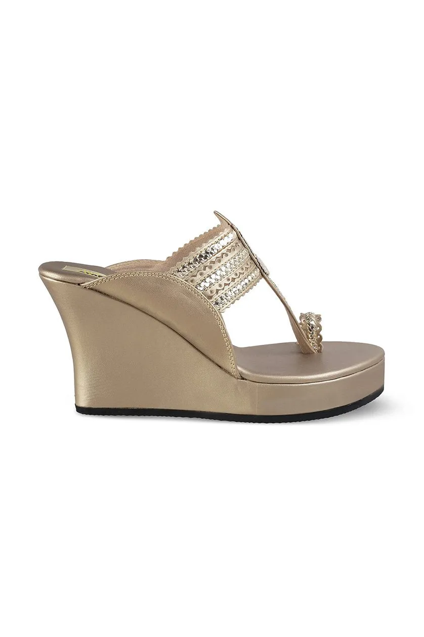 Classic Higher K Wedge Champagne