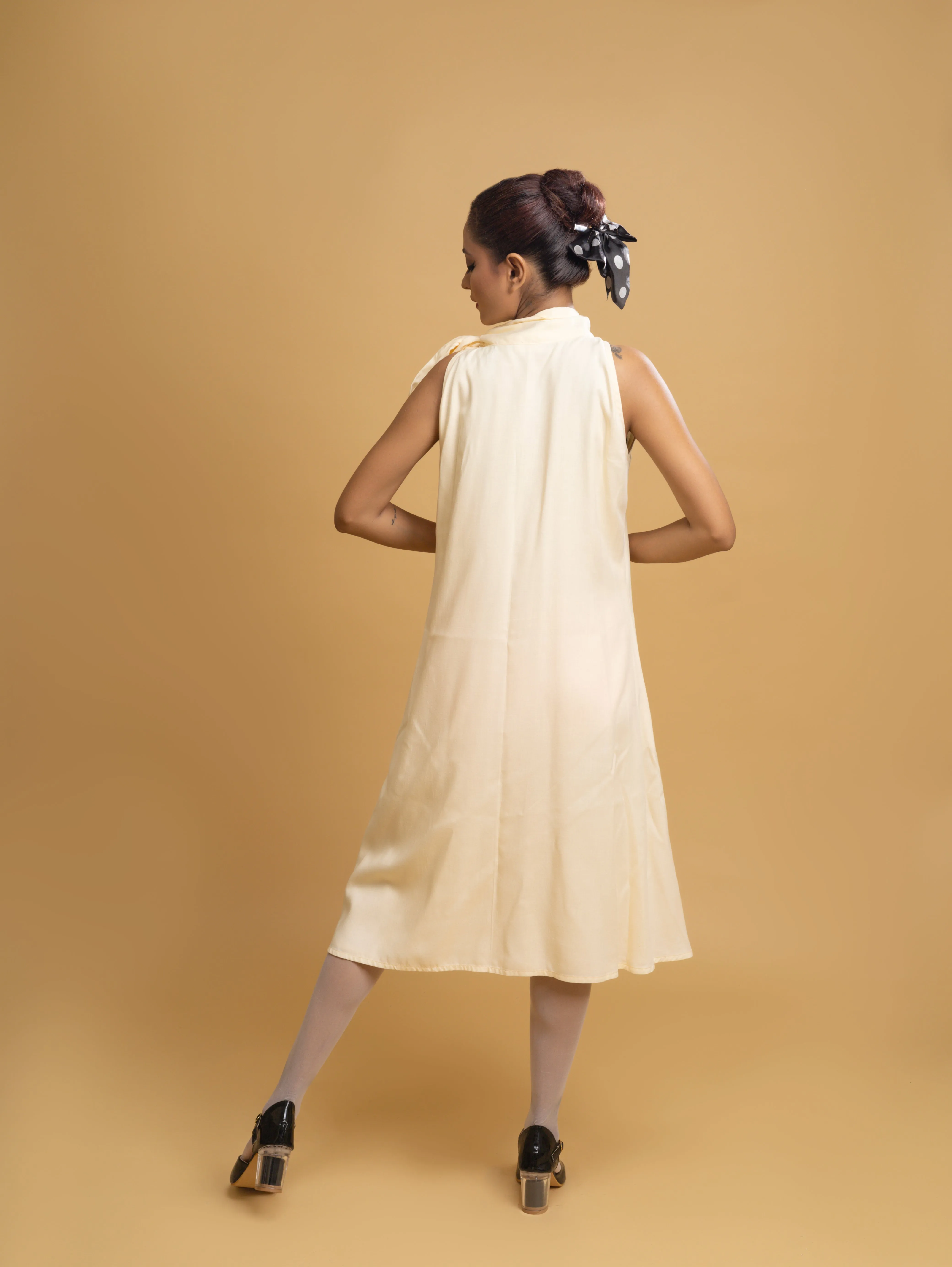 CREAM HALTER TIE KNOT DRESS