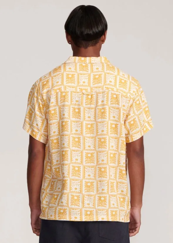 Critical Slide Calen Tiles SS Resort Short Gold