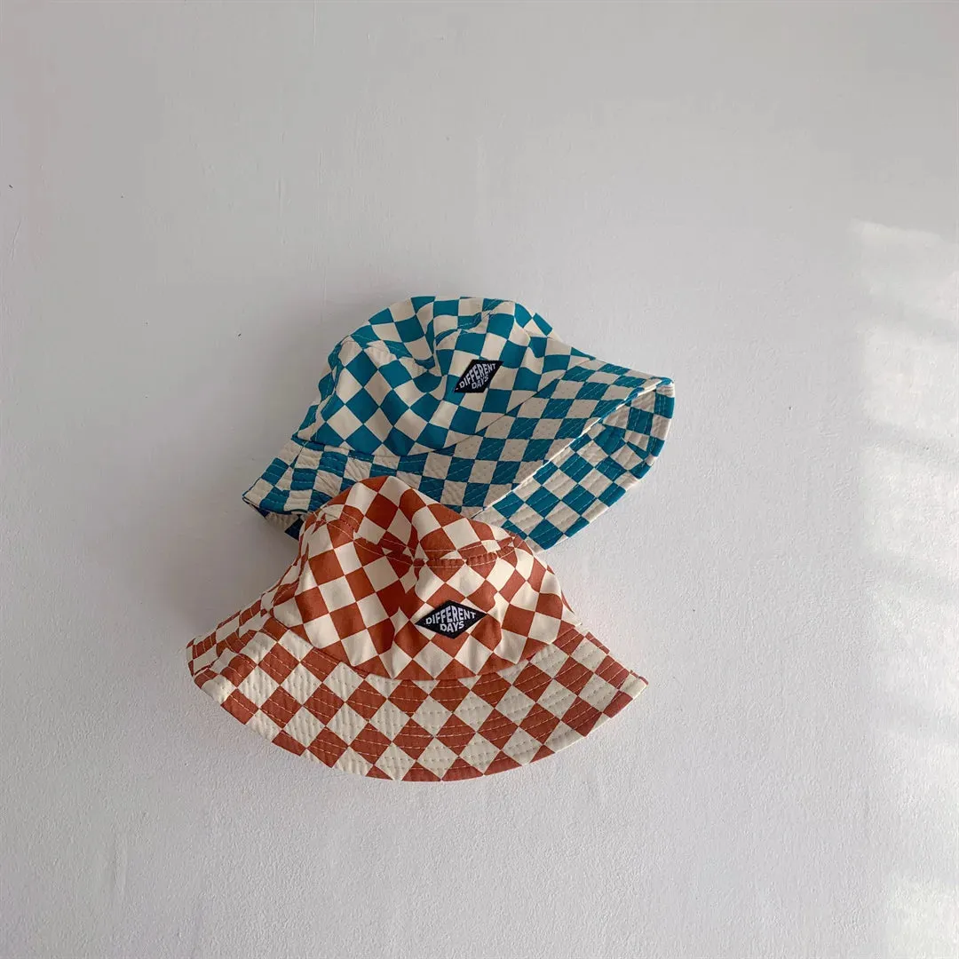 Cute Checkerboard Kids Bucket Hat – Soft Plaid Sun Cap for Baby Boys & Girls