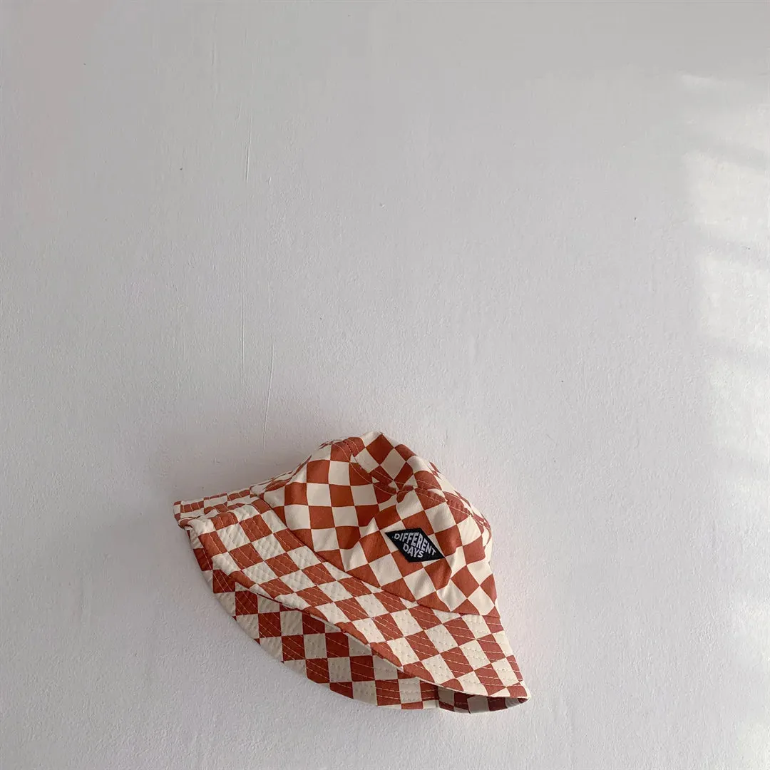Cute Checkerboard Kids Bucket Hat – Soft Plaid Sun Cap for Baby Boys & Girls