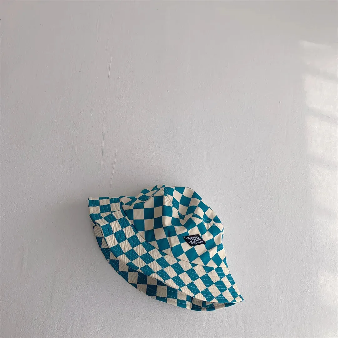 Cute Checkerboard Kids Bucket Hat – Soft Plaid Sun Cap for Baby Boys & Girls