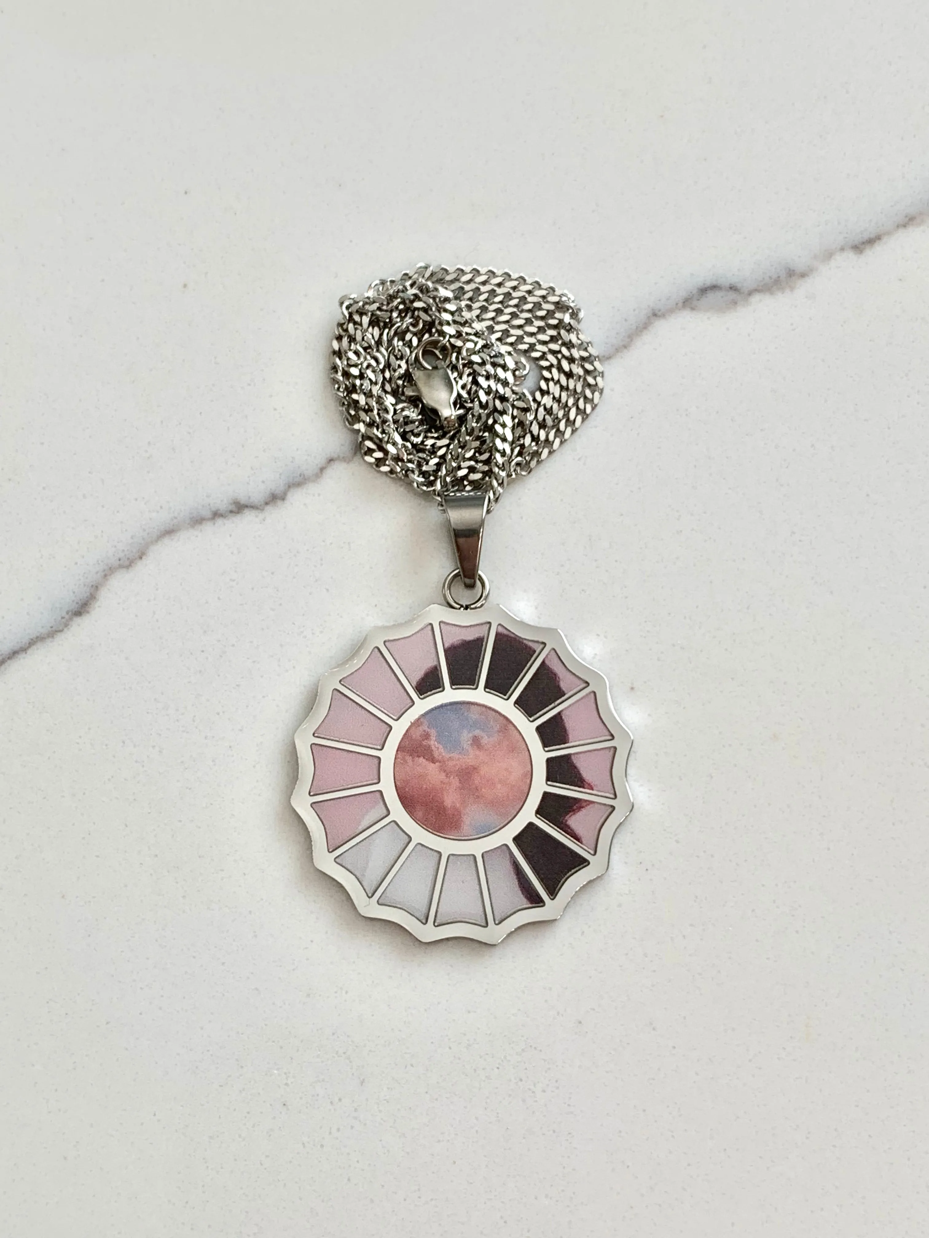 DIVINE FEMININE NECKLACE 3.0