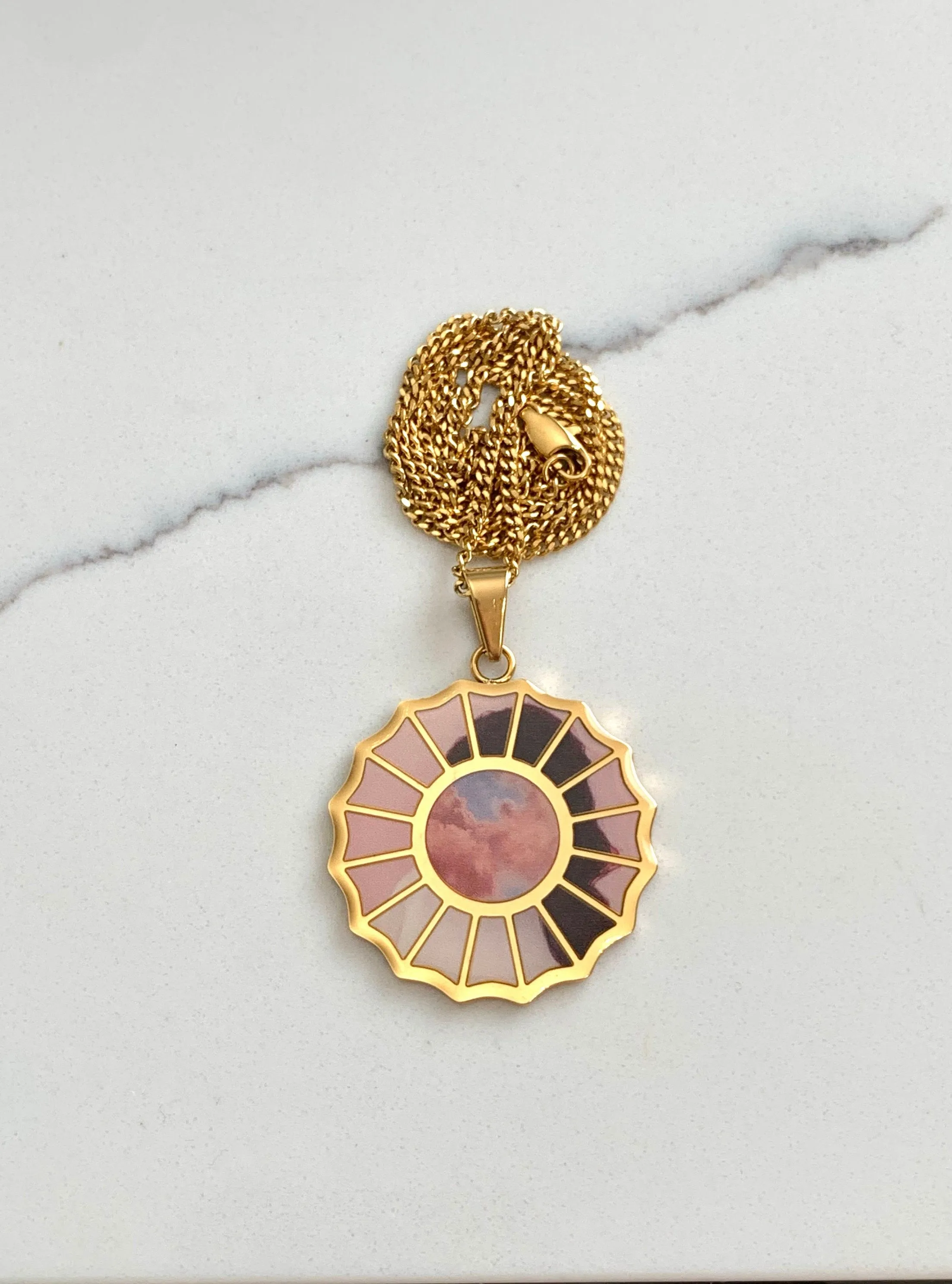DIVINE FEMININE NECKLACE 3.0