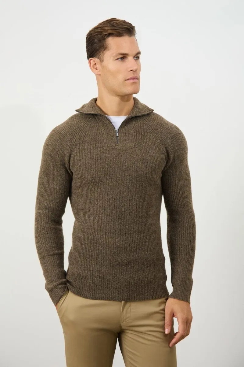Fisherman Rib Quarter Zip in Soft Brown