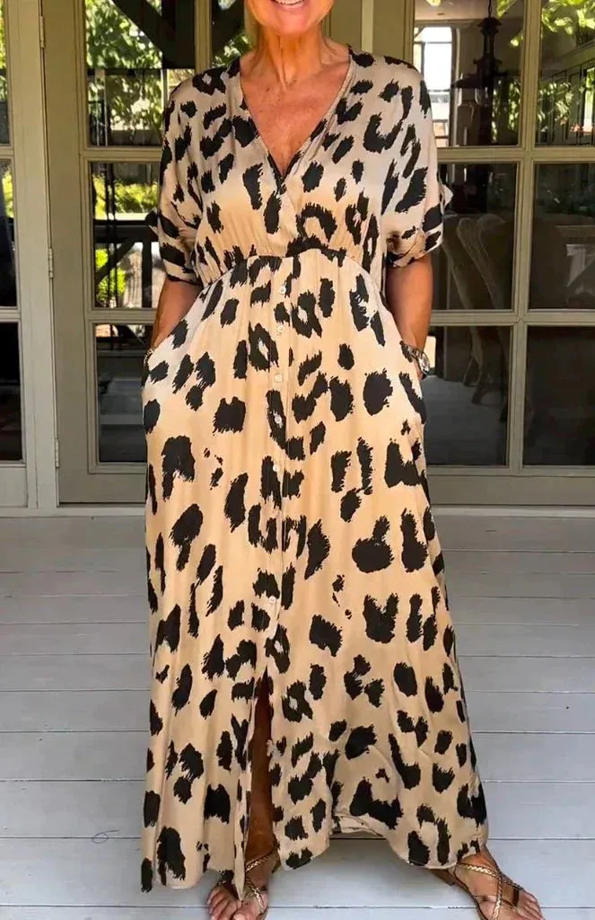 Liana – Wild Elegance Women’s Animal Print Dress