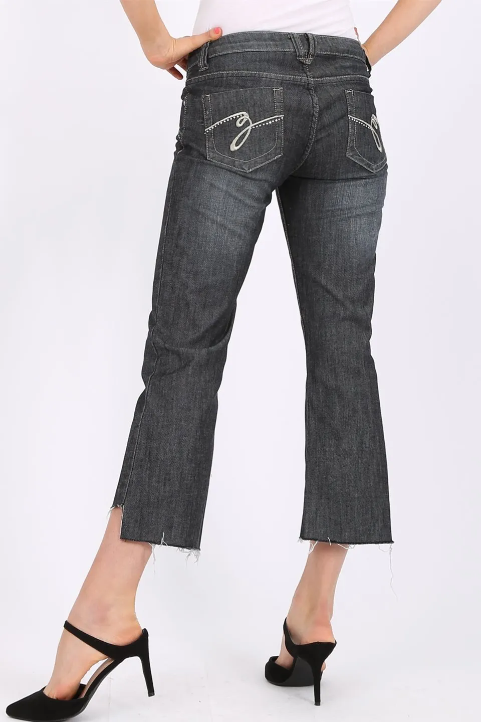 MISS PINKI Rebecca cropped jeans in black