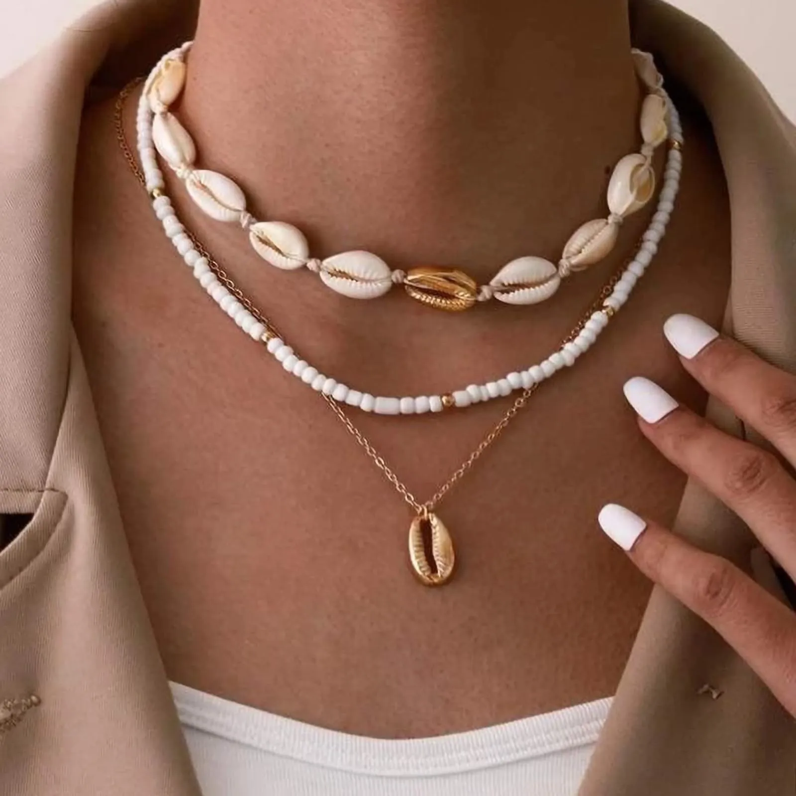 Nackiy Handmade Sea Shell Necklace for Women Summer Adjustable Natural Shell Collar Necklace (Beige Braided Rope)