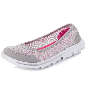 Plus size breathable beanie lace flats for women