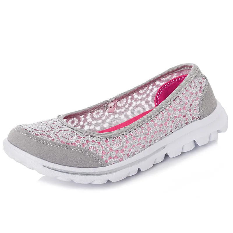 Plus size breathable beanie lace flats for women