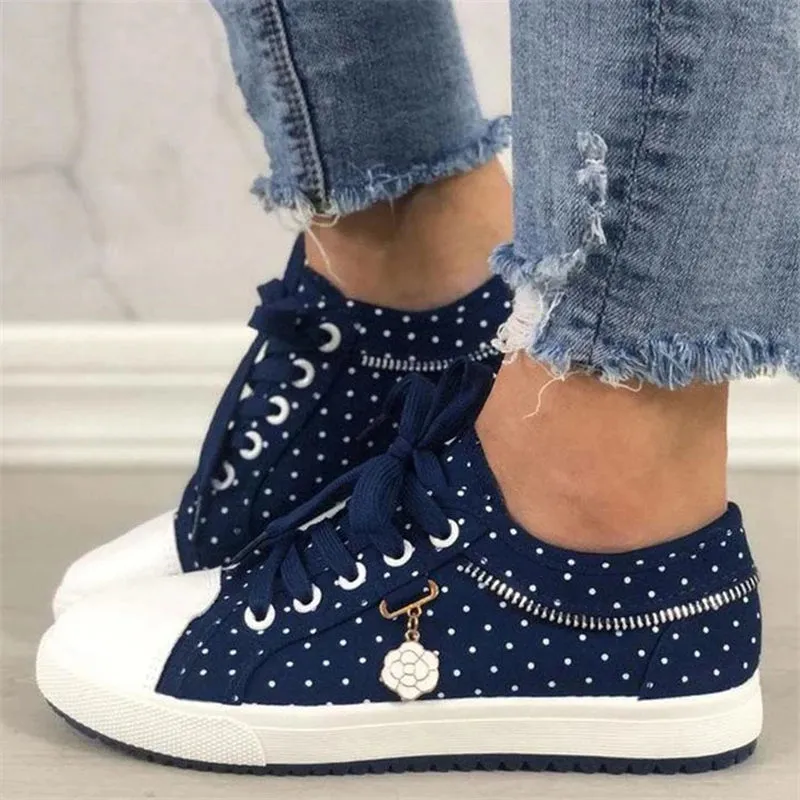 Spring and Summer Ladies Hollow Cowboy Mesh Flat Shoes Fashion Casual Breathable Student Beach Mesh Shoes