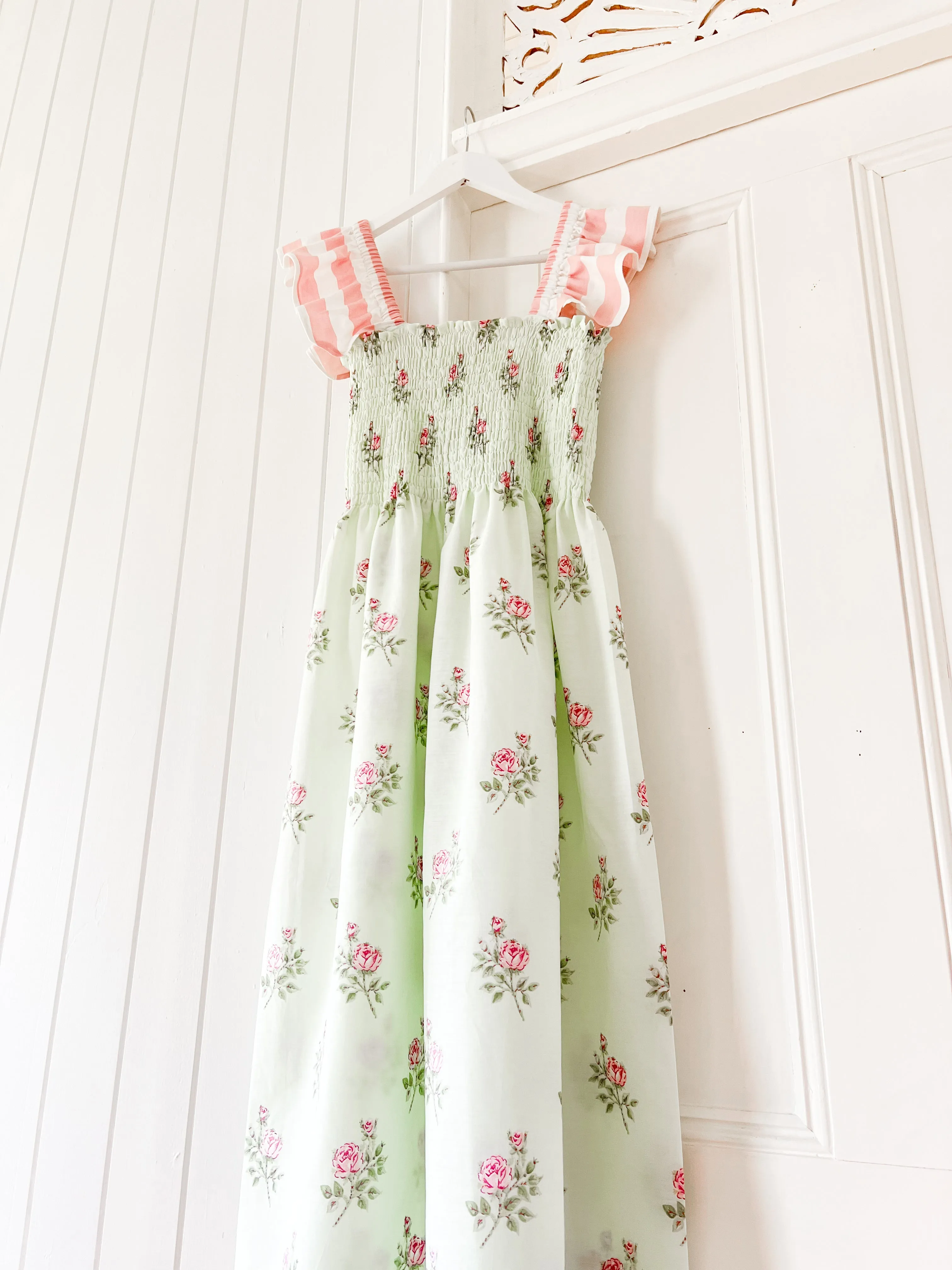 THE SUMMER PICNIC DRESS