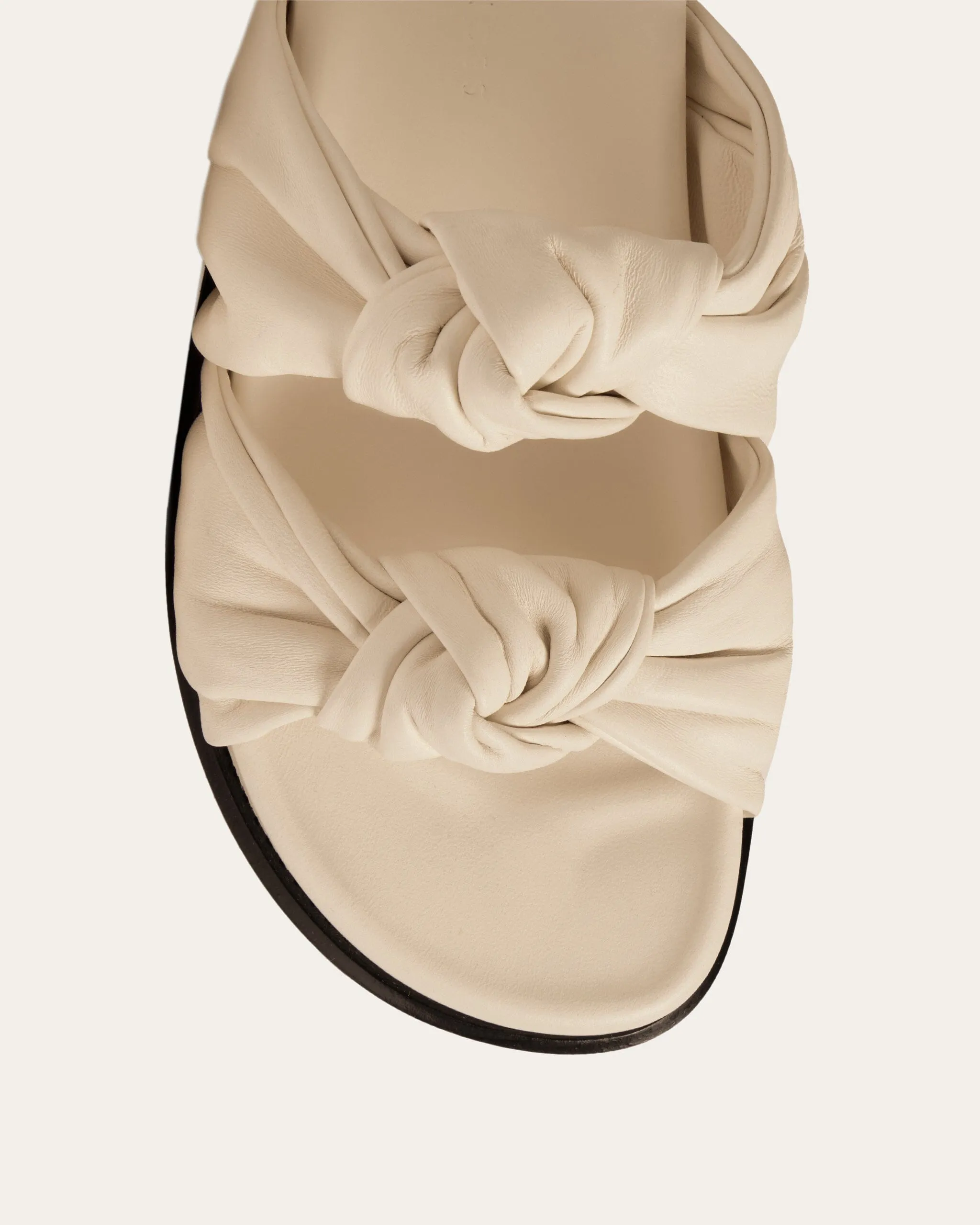 Tye Slide, Clay