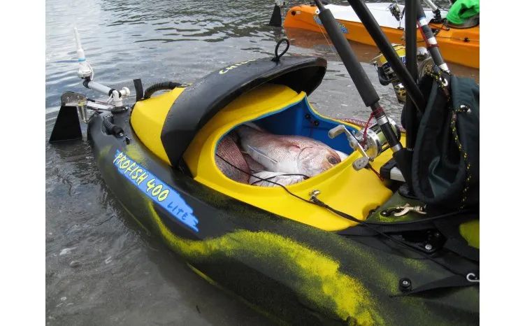 Viking Profish 400 with Speed Paddle, Deluxe Seat and Centre Cover (1654)