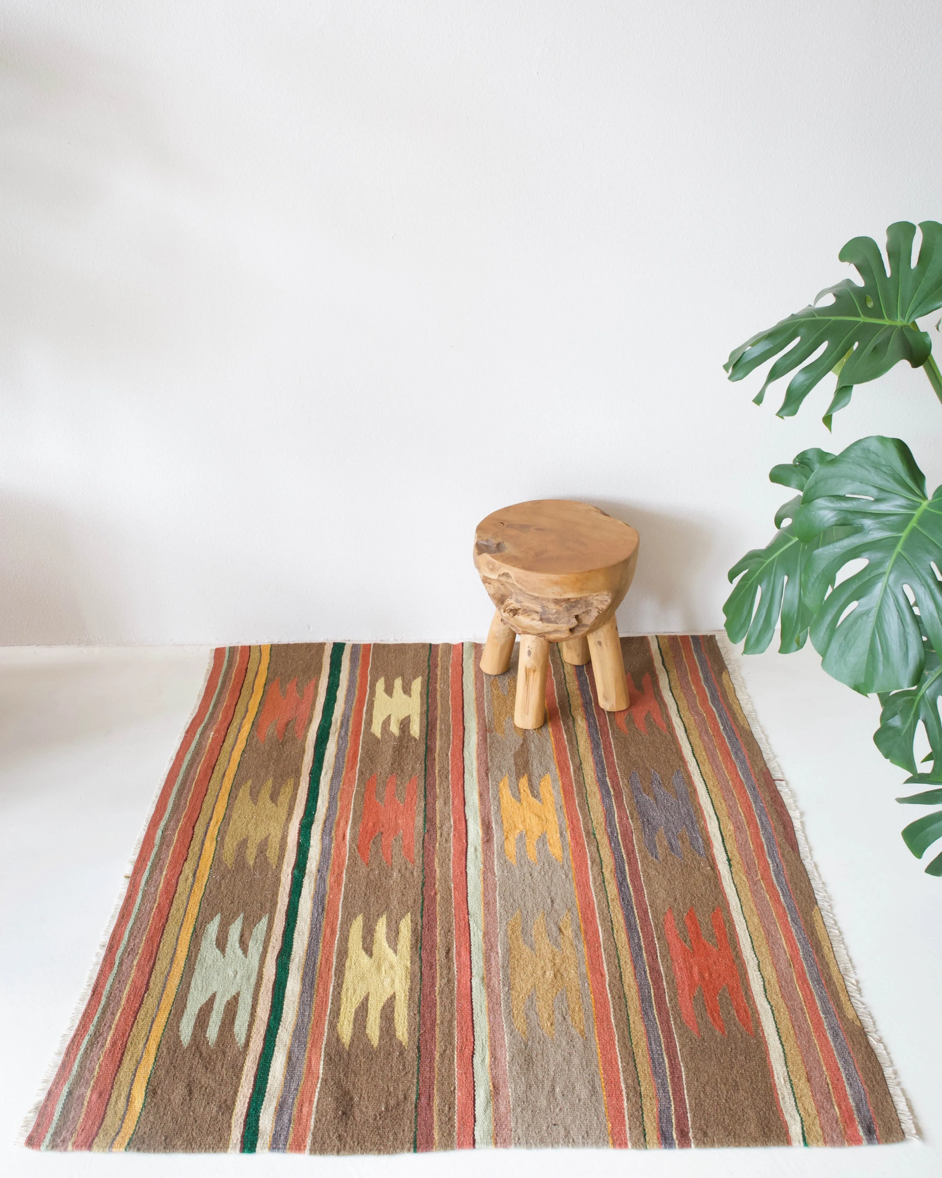 Vintage Aegean Kilim Rug 4'3"x4'5"