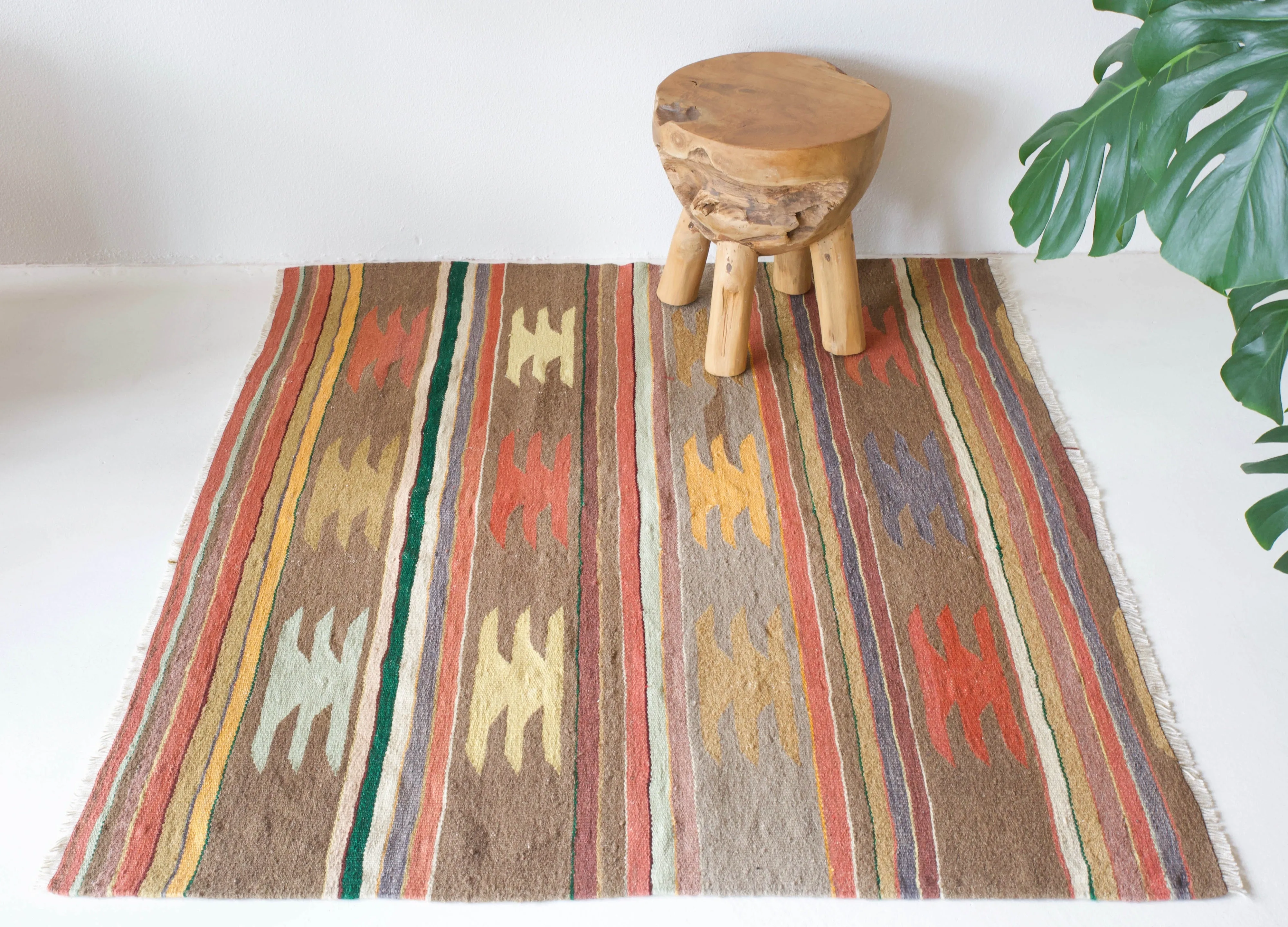 Vintage Aegean Kilim Rug 4'3"x4'5"