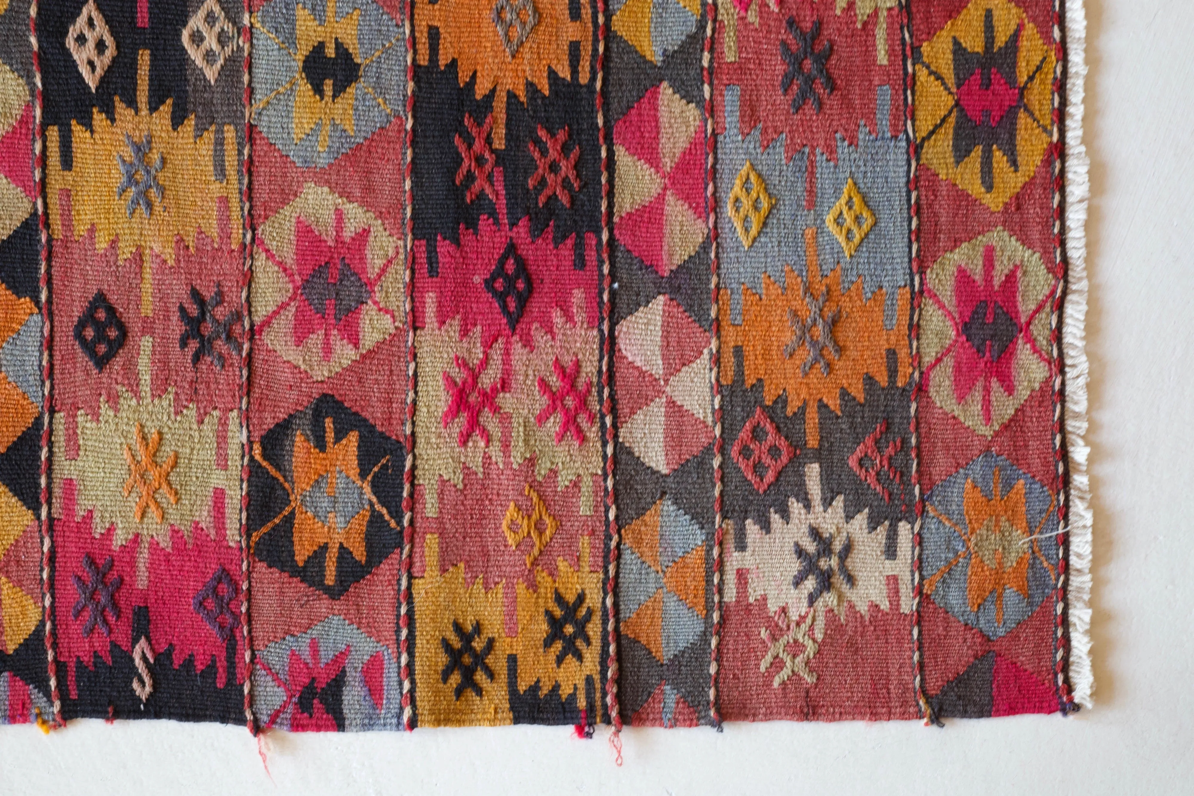 Vintage Mini Turkish Kilim Rug 2'11"x5'2"