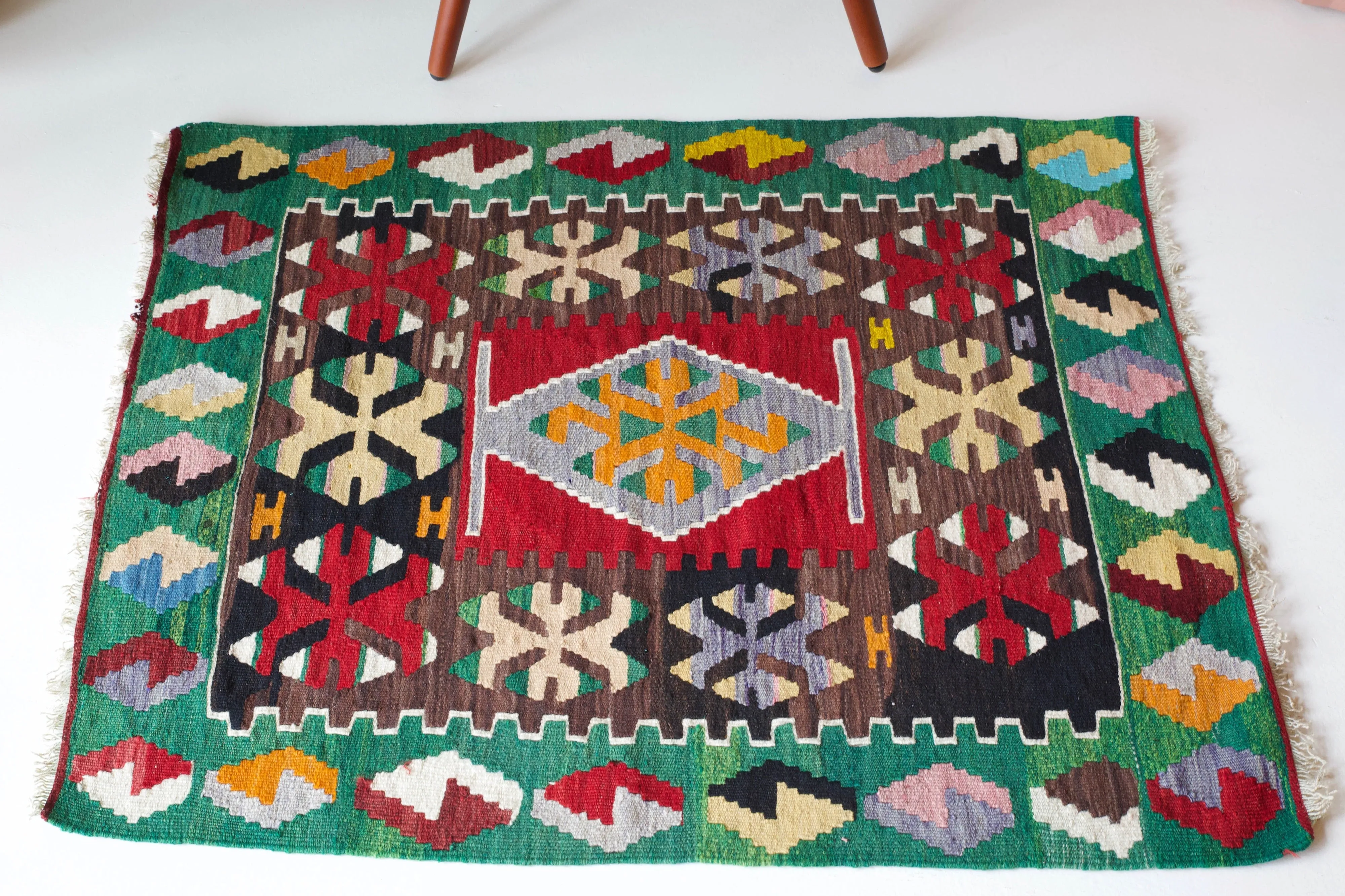Vintage Mini Turkish Kilim Rug 2'9"x3'5"