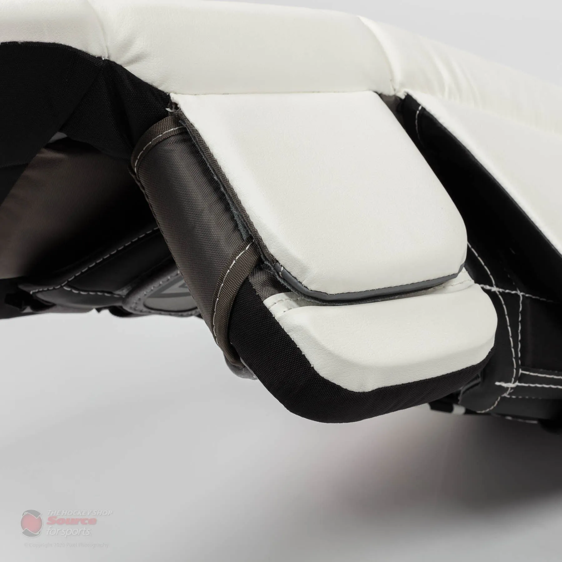 Warrior Ritual G5 Junior Goalie Leg Pads