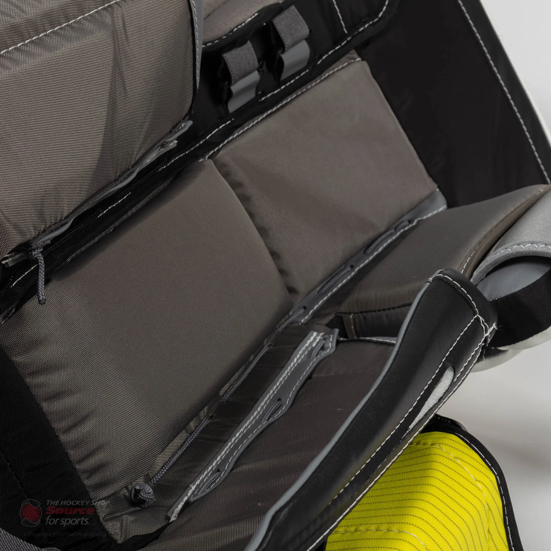 Warrior Ritual G5 Junior Goalie Leg Pads